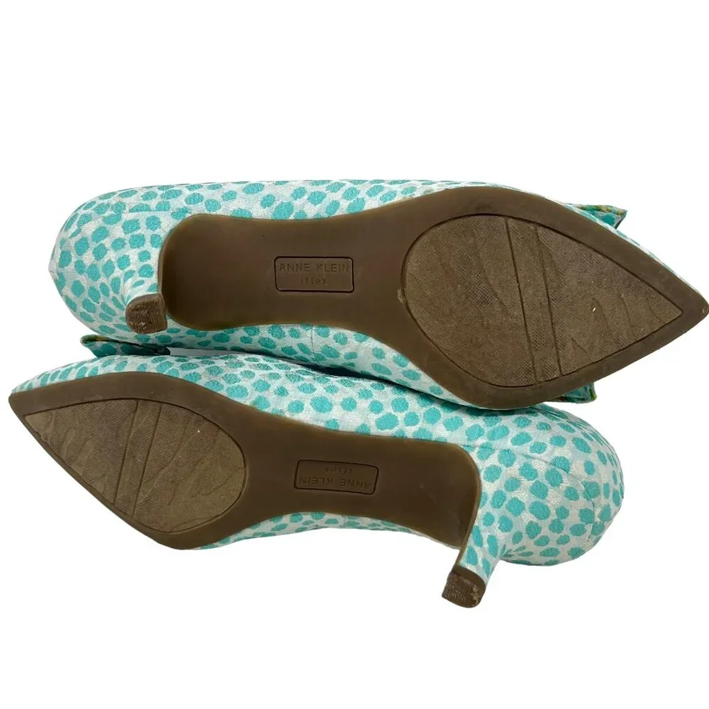 Anne Klein‎ i-flex Fredia Pointed Toe Pump White Aqua Dots Fabric Bow Accent 9M - Picture 8 of 8